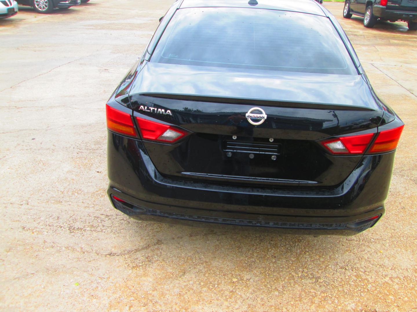 2020 BLACK /BLACK Nissan Altima (1N4BL4BV7LC) , located at 1815 NE 28th St., Fort Worth, TX, 76106, (817) 625-6251, 32.795582, -97.333069 - Photo#5